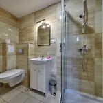 Apartment Crystal Ix