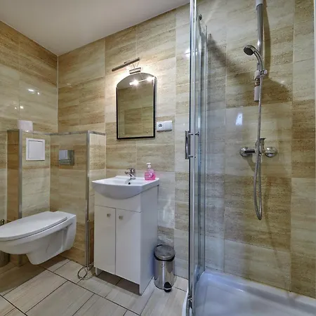 Lägenhet Crystal Ix