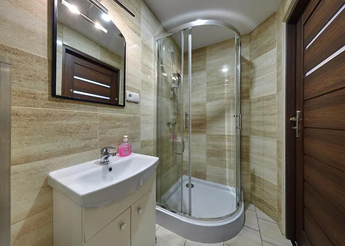 Crystal Ix Apartman *